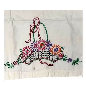 Lot 2 Floral Basket Embroidered Pair Of Pillowcases Flowers Cottagecore READ